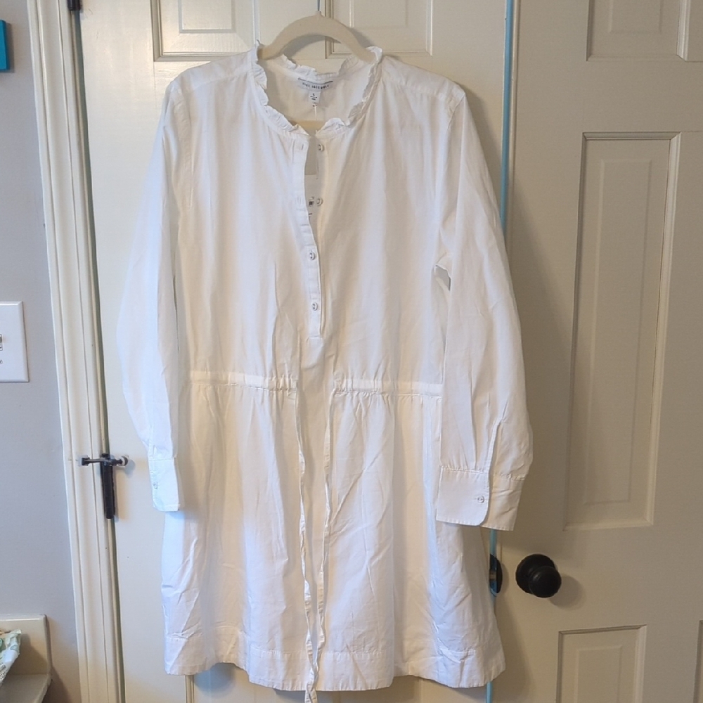 White Button-Up Long Sleeve Dress